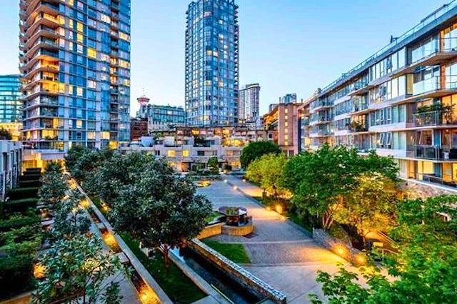 689 Abbott Street Vancouver, BC - 21