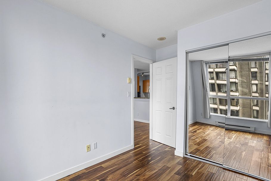 1506 1420 W Georgia Street Vancouver, BC - 11