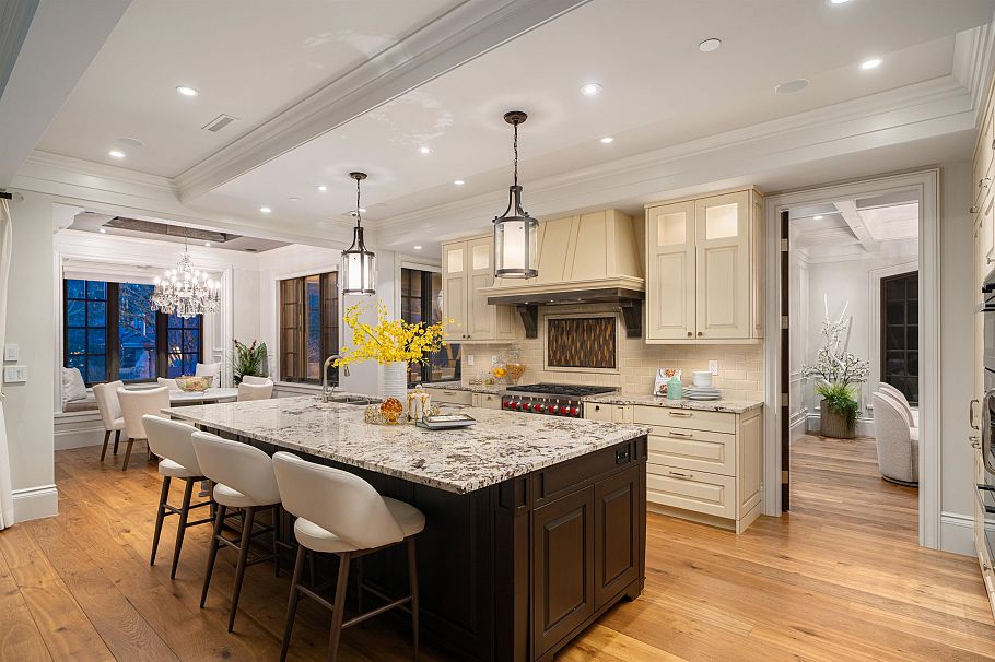 5989 Churchill Street Vancouver, BC - 8