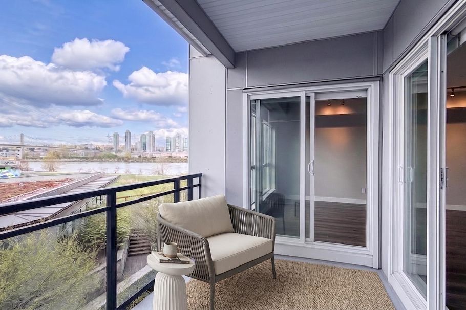 307 10033 River Drive Richmond, BC - 13