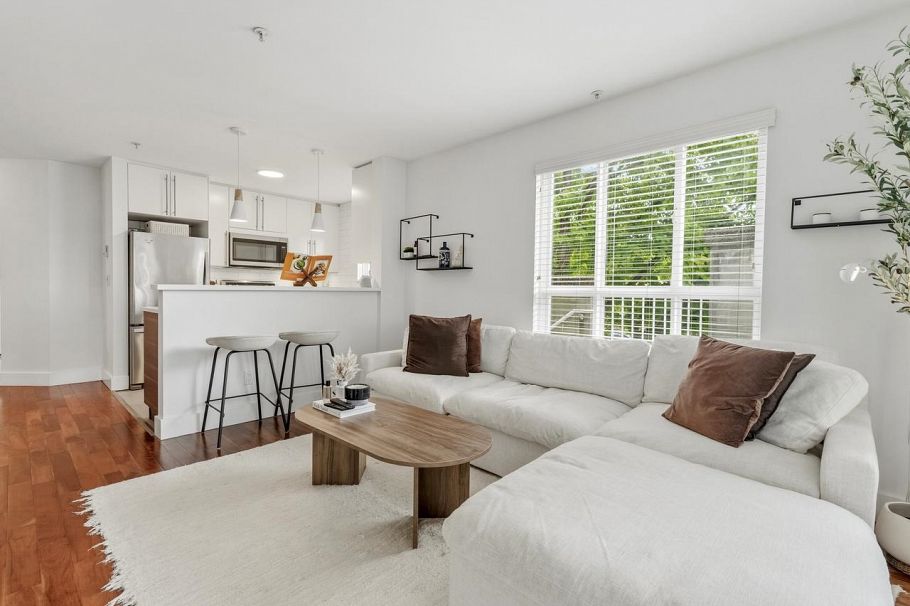 104 365 E 1st Street North Vancouver, BC - 8