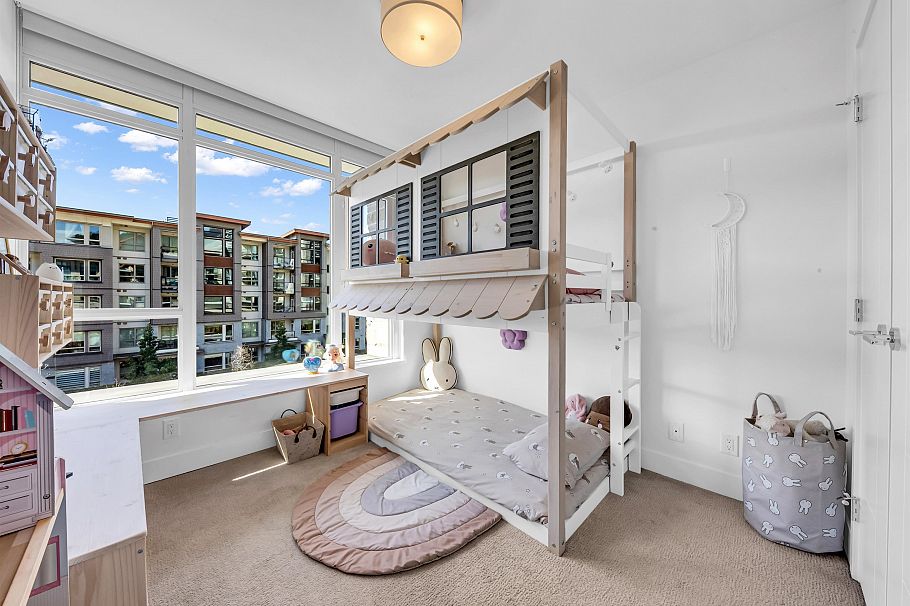 305 2707 Library Lane North Vancouver, BC - 19