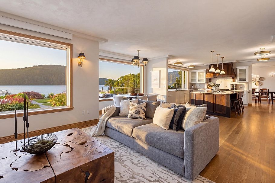 588 Lowry Lane North Vancouver, BC - 9