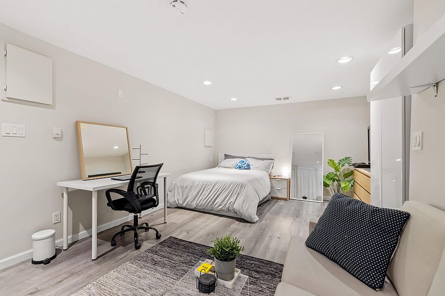 1788 E 64th Avenue Vancouver, BC - 25