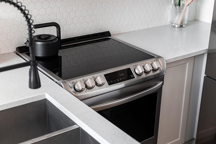 327 418 E Broadway Vancouver, BC - 13