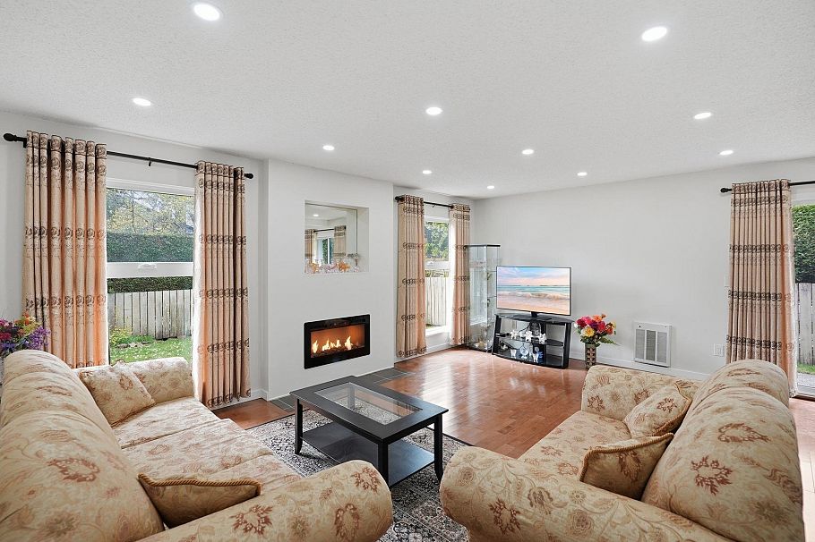 7506 Westbank Place Vancouver, BC - 5