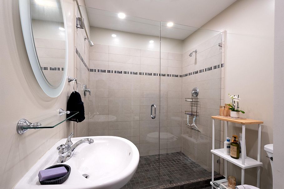 2873 Panorama Drive North Vancouver, BC - 39