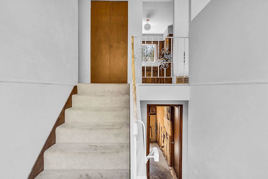 2553 Bendale Road North Vancouver, BC - 16