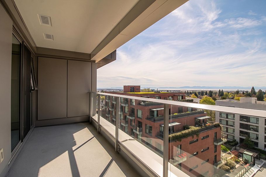 904 1561 W 57th Avenue Vancouver, BC - 3