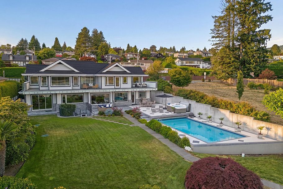 588 Lowry Lane North Vancouver, BC - 4