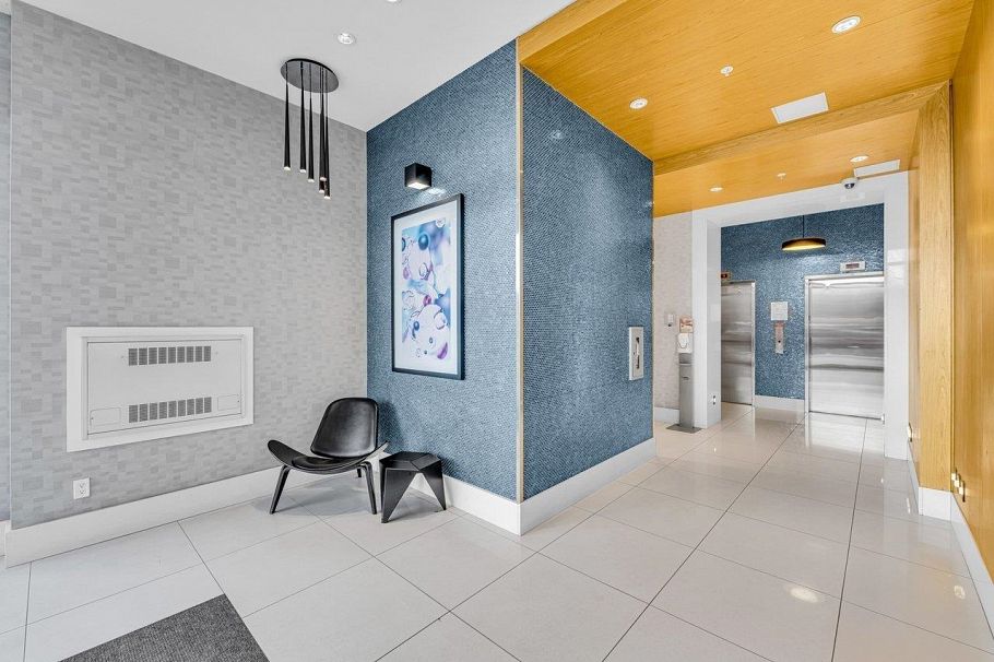 1401 1708 Columbia Street Vancouver, BC - 4