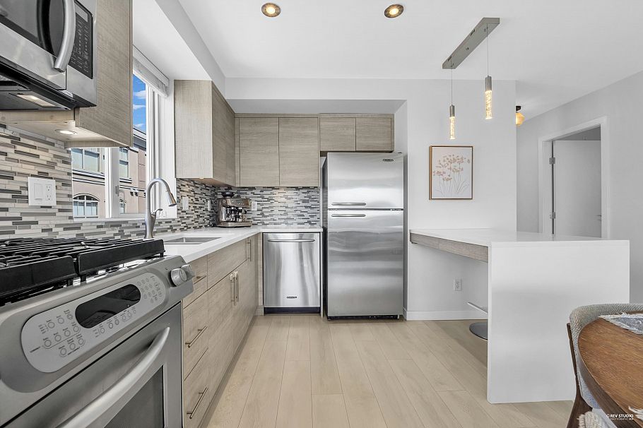 401 122 E 3rd Street North Vancouver, BC - 6