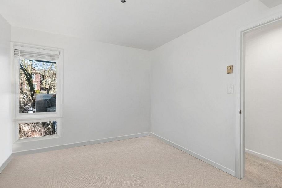 208 828 W 14th Avenue Vancouver, BC - 31