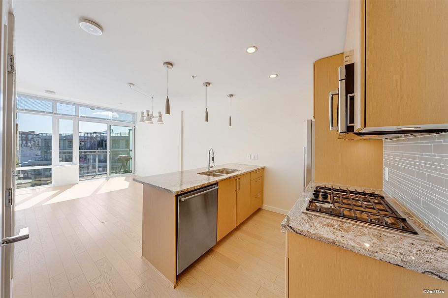 1002 88 W 1st Avenue Vancouver, BC - 5