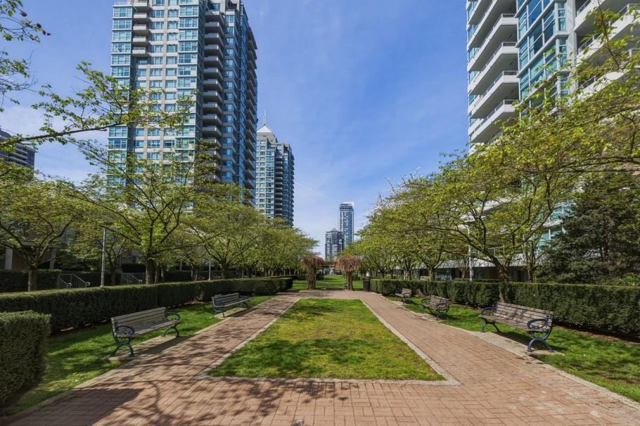 2503 4380 Halifax Street Burnaby, BC - 33