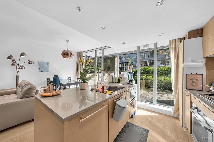 105 5782 Berton Avenue Vancouver, BC - 12