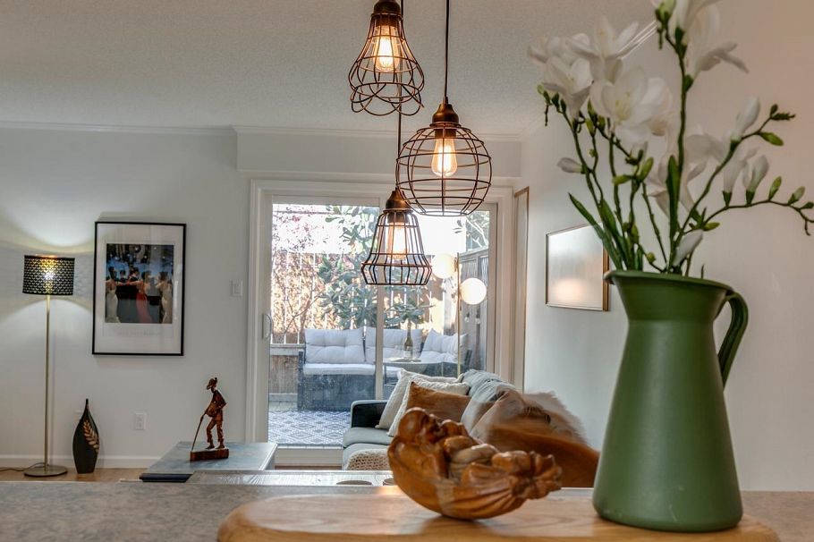 160 W 12th Street North Vancouver, BC - 7