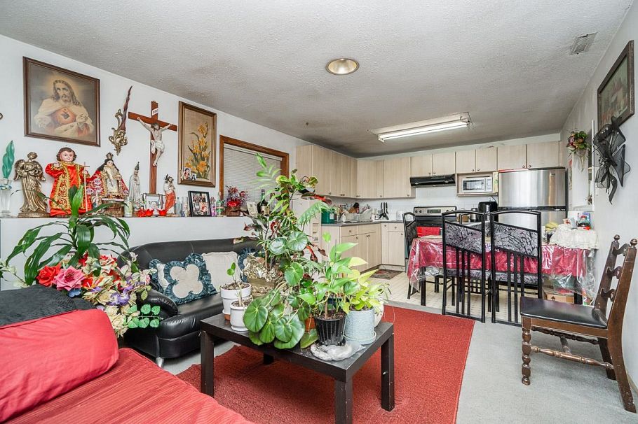 4712 Victoria Drive Vancouver, BC - 21