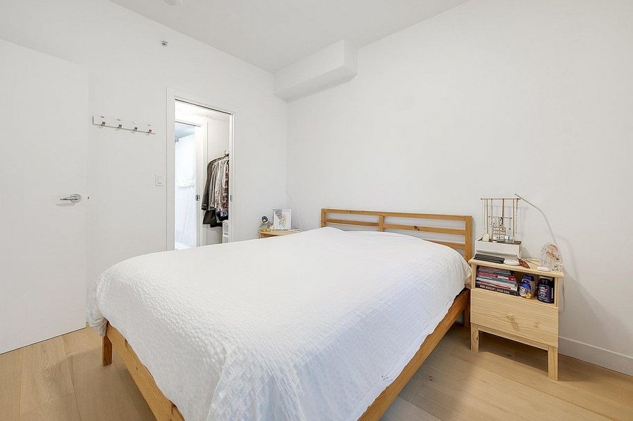 930 Richards Street Vancouver, BC - 12