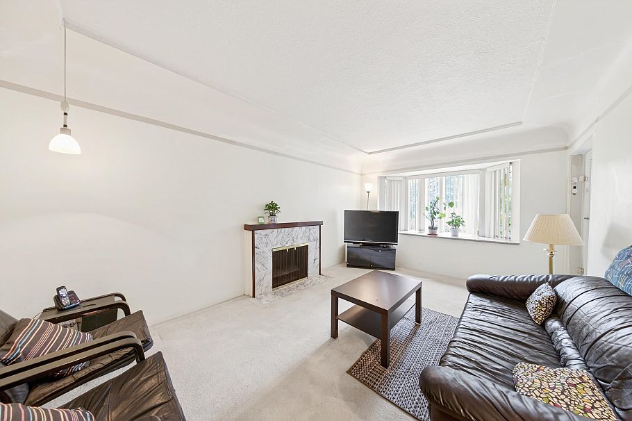 3950 Laurel Street Vancouver, BC - 2