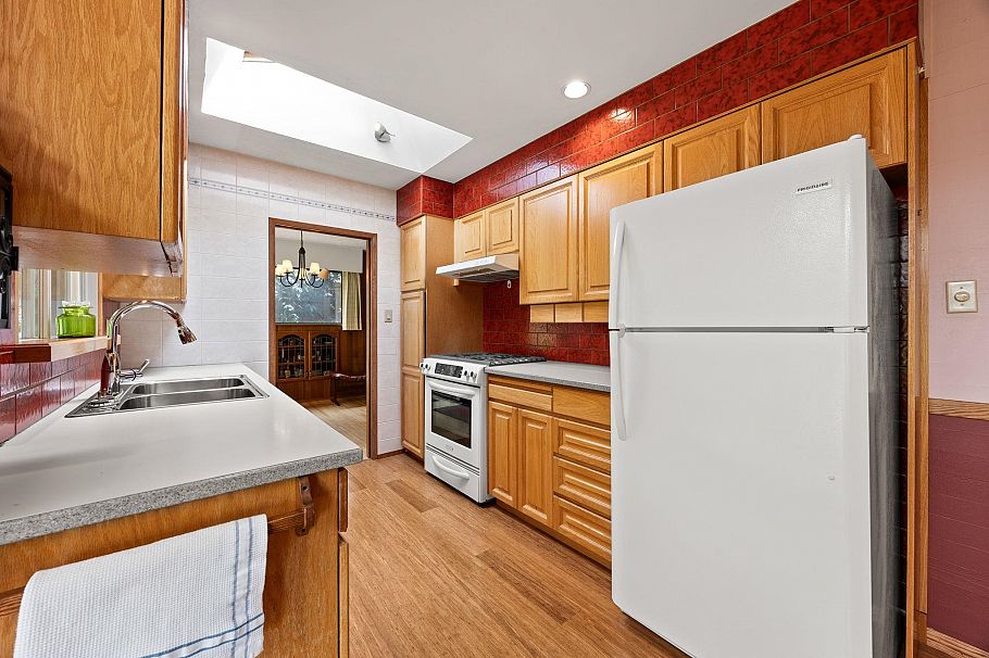 4589 Ramsay Road North Vancouver, BC - 12