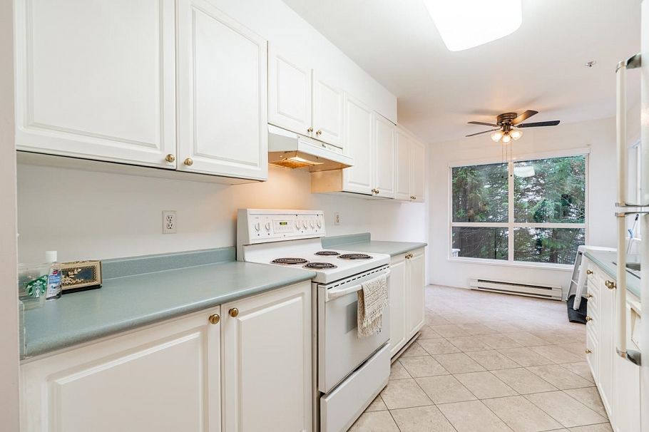 74 2733 E Kent Avenue North Vancouver, BC - 12