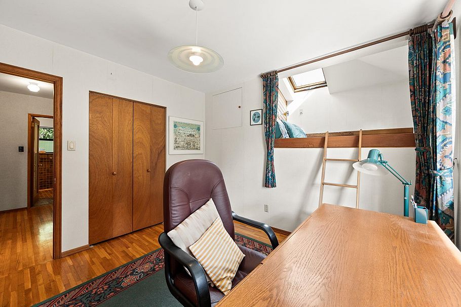 4589 Ramsay Road North Vancouver, BC - 24