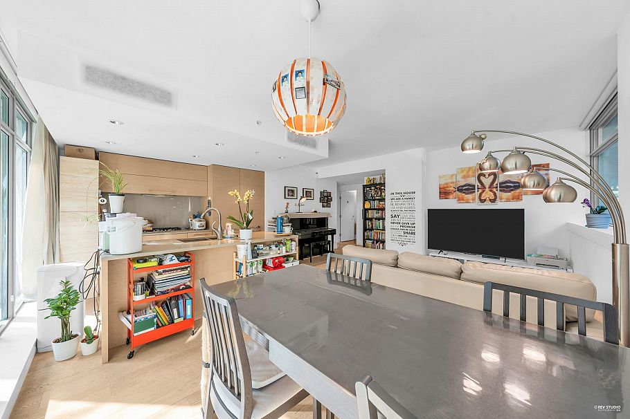 105 5782 Berton Avenue Vancouver, BC - 17