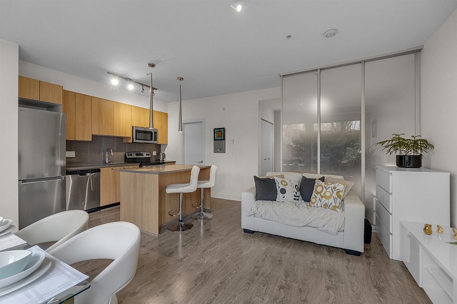 103 735 W 15th Street North Vancouver, BC - 7