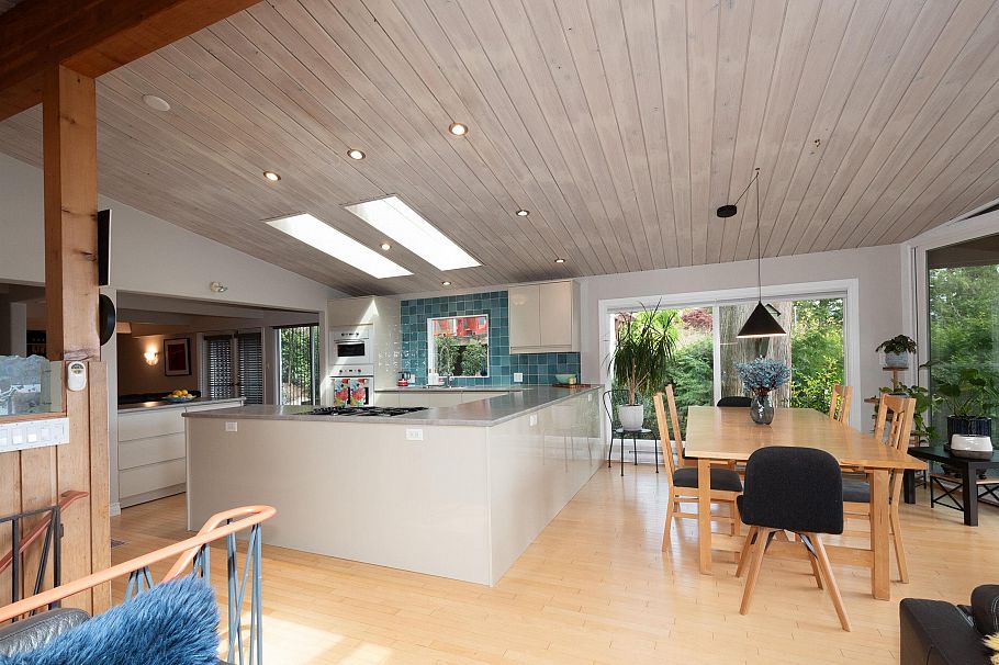 2873 Panorama Drive North Vancouver, BC - 12