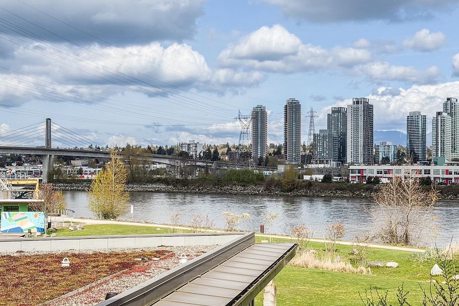 307 10033 River Drive Richmond, BC - 23