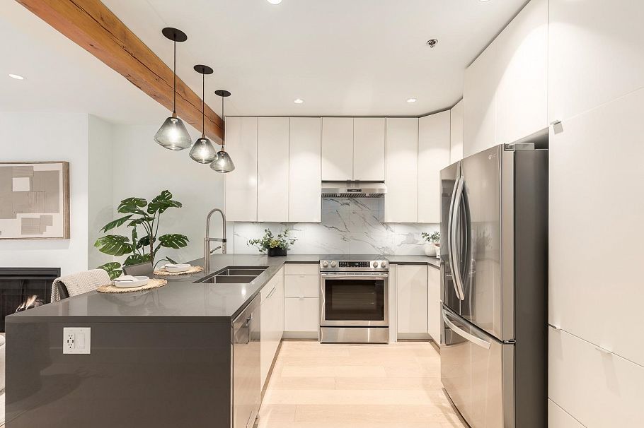 105 1963 W 3rd Avenue Vancouver, BC - 2