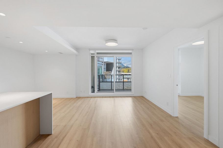 505 1500 Fern Street North Vancouver, BC - 2