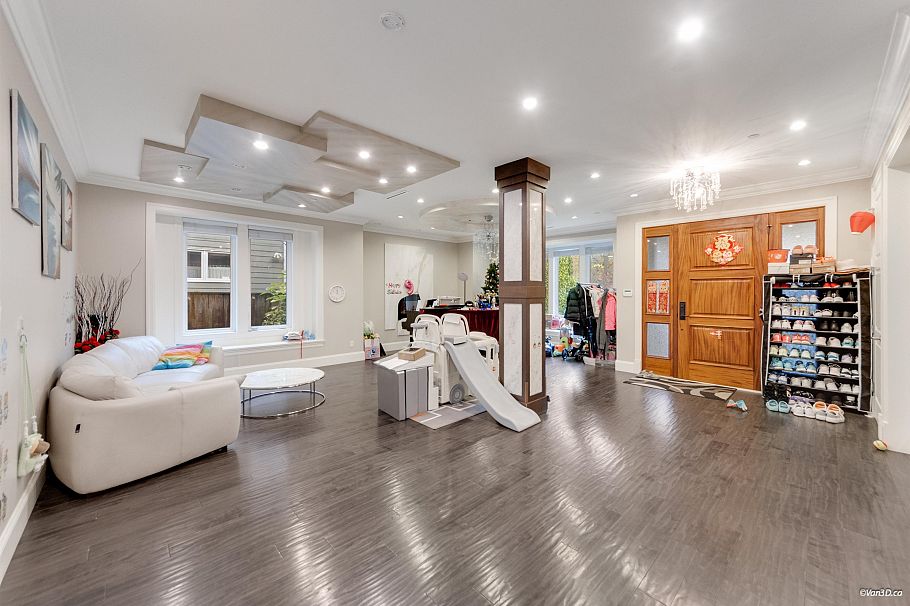 3029 W 45th Avenue Vancouver, BC - 2