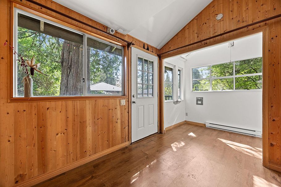 4589 Ramsay Road North Vancouver, BC - 37