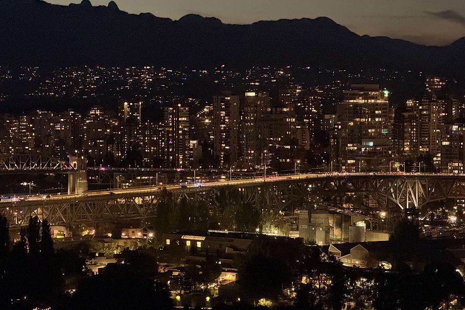 PH 1268 W Broadway Vancouver, BC - 5