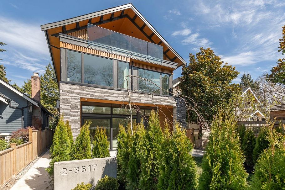 2 3617 W 12th Avenue Vancouver, BC - 1