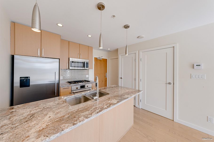 1002 88 W 1st Avenue Vancouver, BC - 14