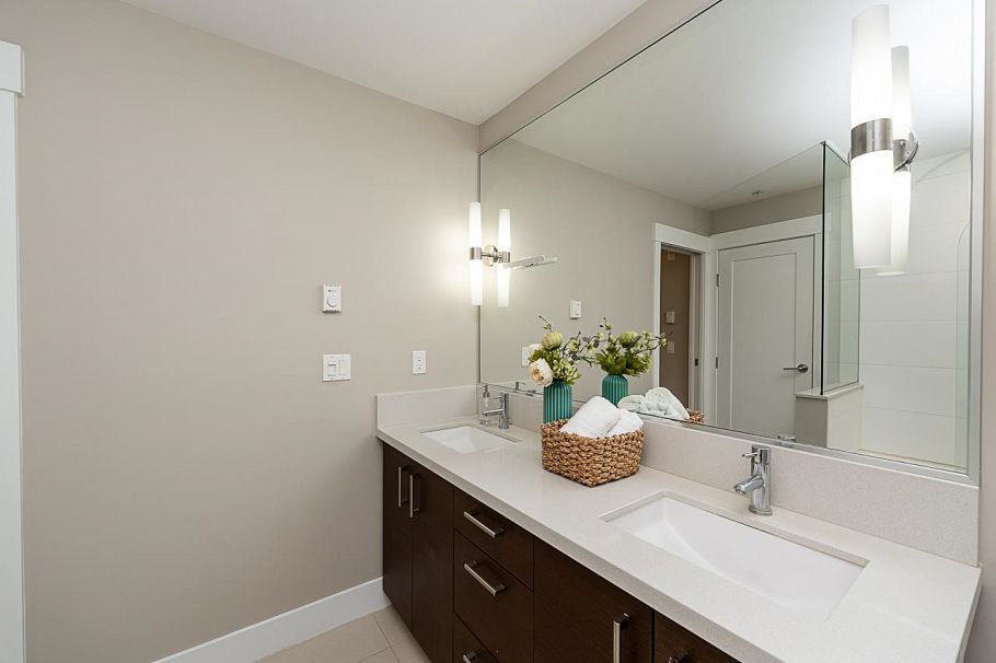 966 W 43rd Avenue Vancouver, BC - 18