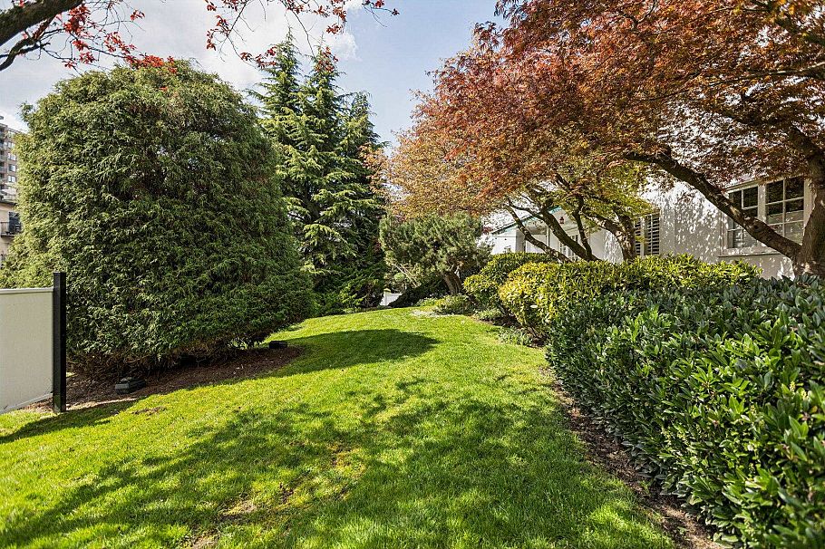 102 120 W 17th Street North Vancouver, BC - 15