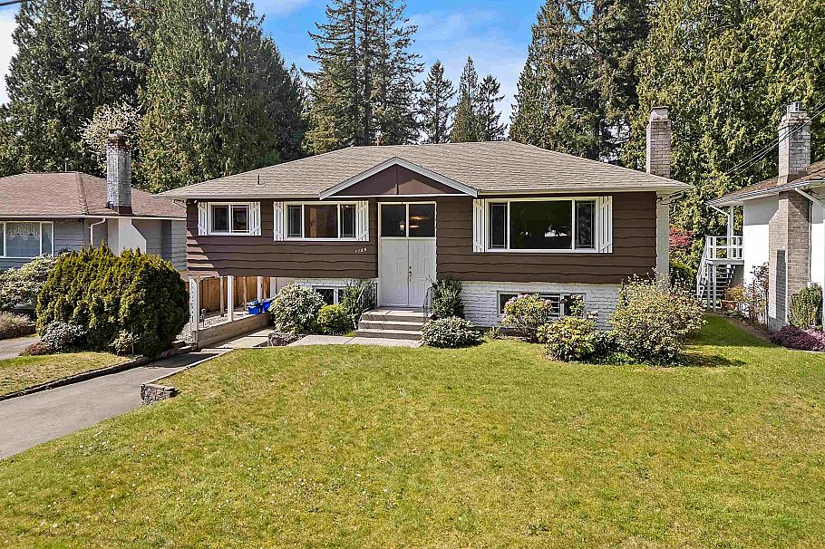 1189 Edgewood Place North Vancouver, BC - 34