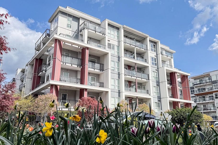 307 10033 River Drive Richmond, BC - 1