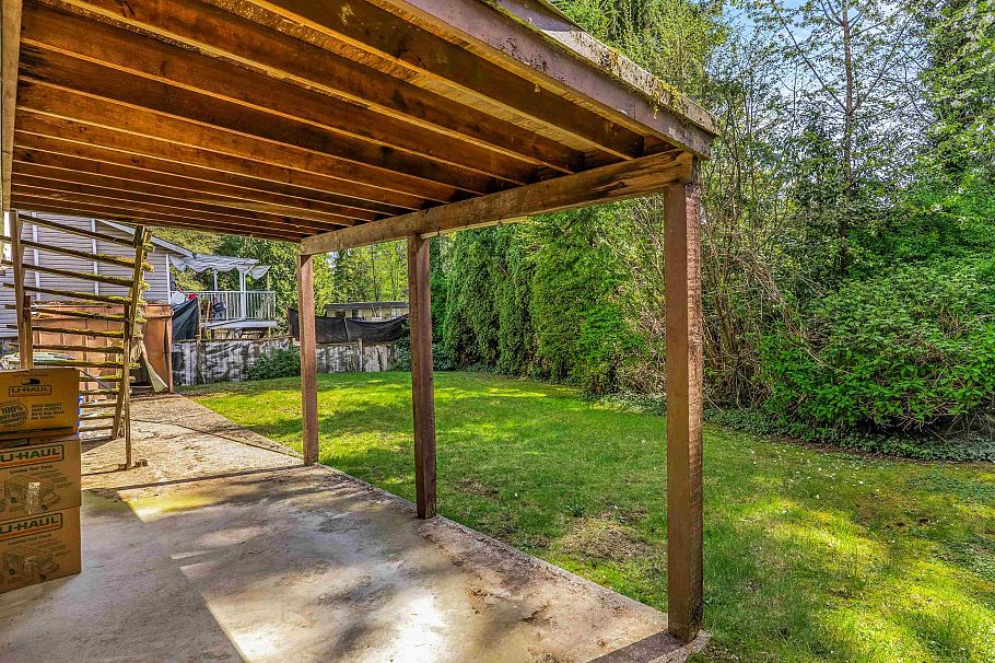 2553 Bendale Road North Vancouver, BC - 23