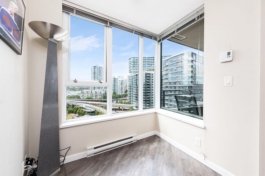 1606 33 Smithe Street Vancouver, BC - 12