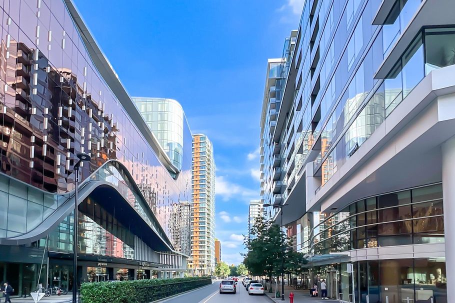 1205 68 Smithe Street Vancouver, BC - 2