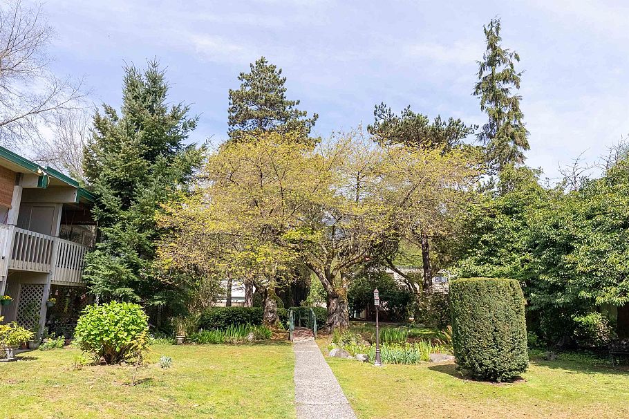 844 Westview Drive North Vancouver, BC - 27