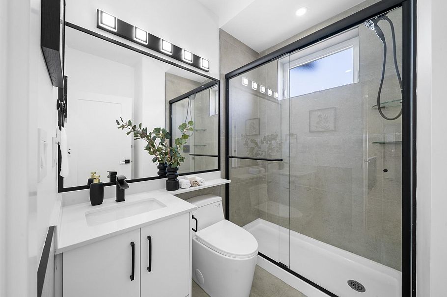 1 7361 Fraser Street Vancouver, BC - 19