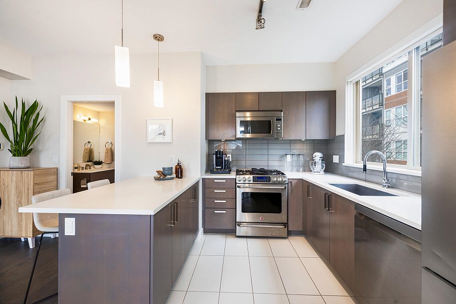 50 10133 River Drive Richmond, BC - 4