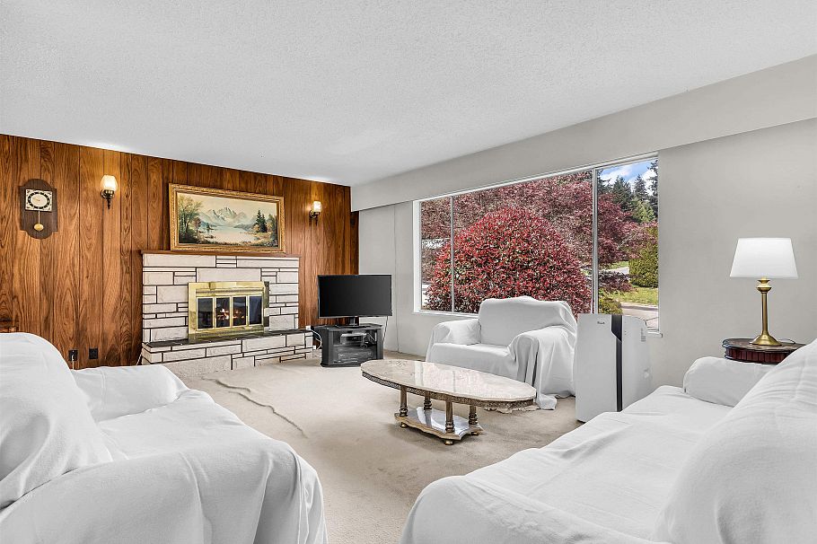 2553 Bendale Road North Vancouver, BC - 2