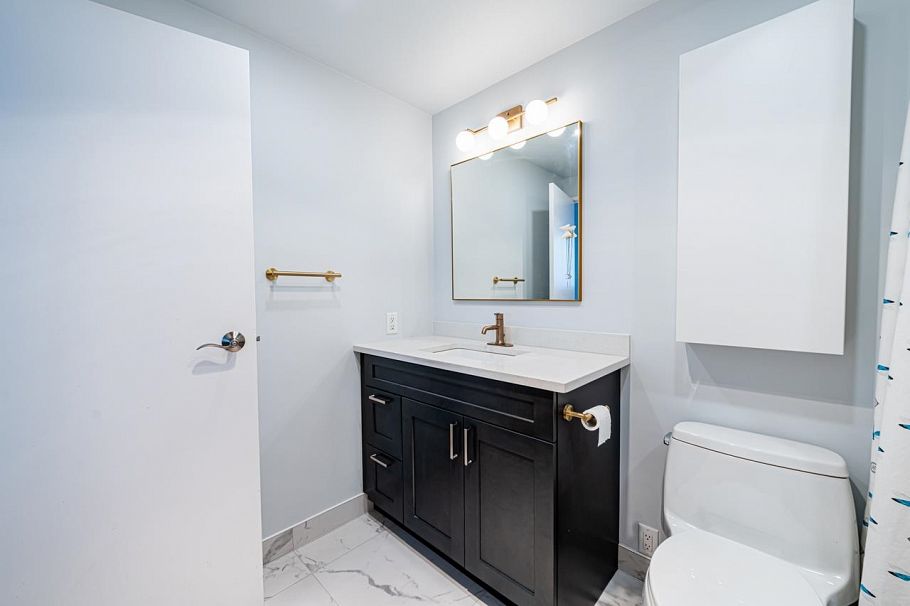 203 738 Broughton Street Vancouver, BC - 12